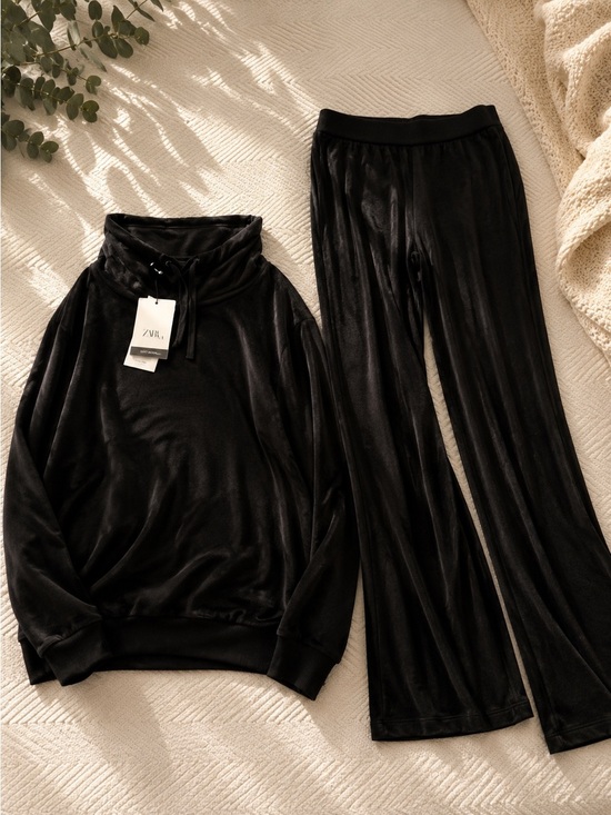 Roudelain Pants - Women's Black Wide-Leg Velvet Lounge Pants - Cozy Pull-On Style